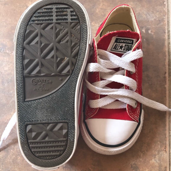 Converse sneakers for toddlers, only used twice. - Picture 2 of 3
